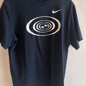Nike Men's Black Graphic T-Shirt
